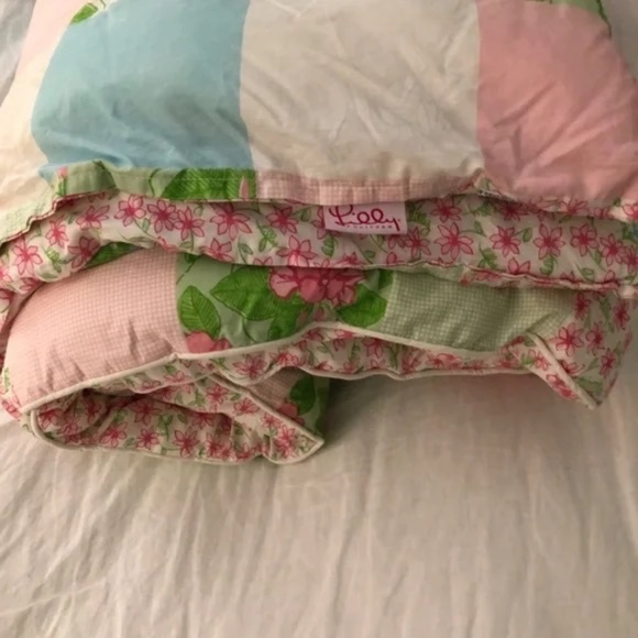Lilly Pulitzer twin patchwork comforter quilted flowers reversible 100% cotton - Picture 4 of 11